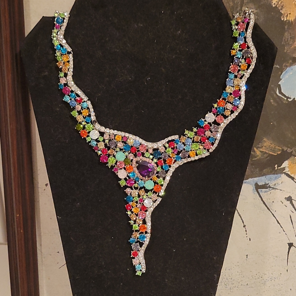 Rainbow rhinestone necklace